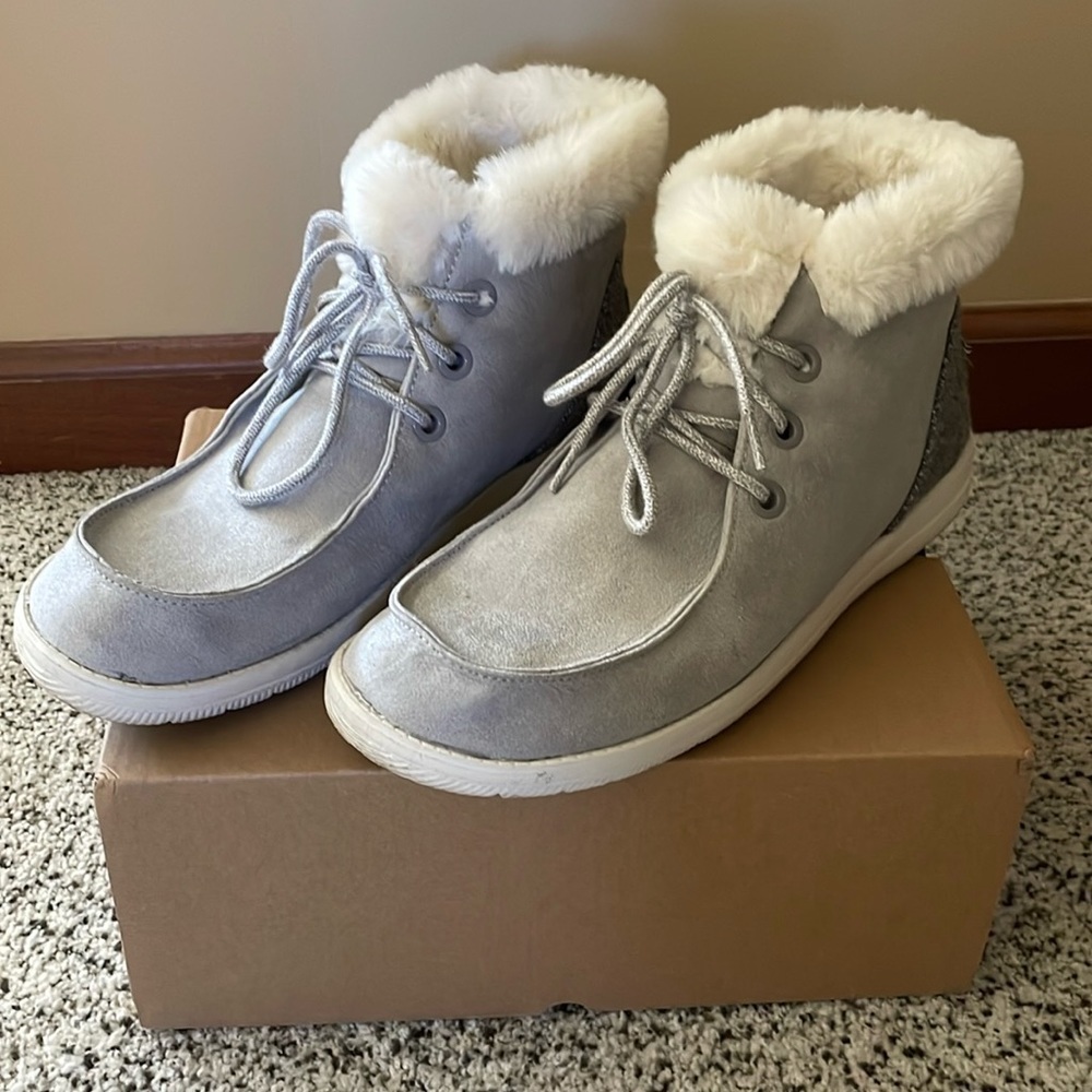 Falls Creek Suede High Top Loafers